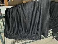 21’ snap drape black skirting