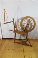 Fine Vintage Wood Spinning Wheel+++