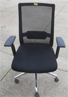 Nice newer modern office chair