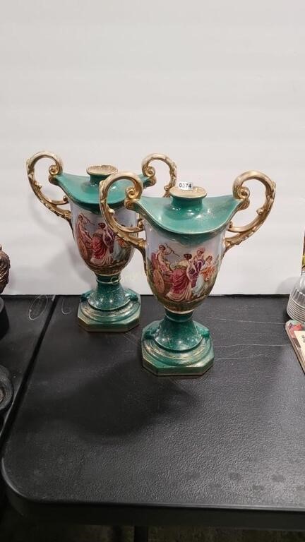 2 ENGLAND PORCELAIN VASES