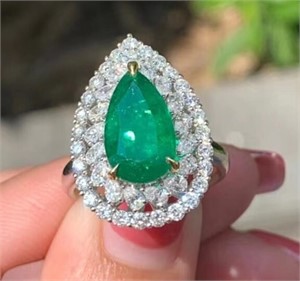2.87ct Emerald Ring in 18k Yellow Gold