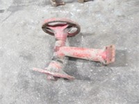 *ELLSWORTH* Farmall H narrow front with hubs