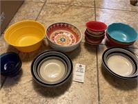 Assorted Kitchen Bowls
