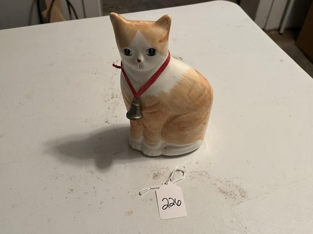 NS Gustin Ceramic Cat Figurine