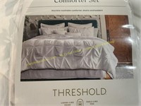 Threshold pinch pleat comforter set (?complete?)