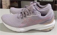 Women's Asics 8 Shoes