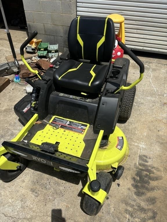 ryobi zero turn battery operated mower ZT480E