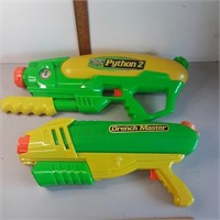 matching water guns