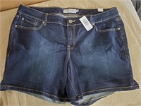 New torrid Jean shorts size 20