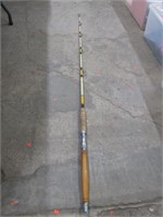 BIG GAME FRED DEAN FISHING ROD W/ ROLLERS