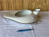 VINTAGE ENAMEL BED PAN