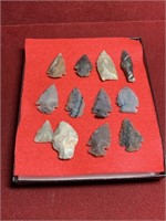 DISPLAY CASE OF 12 MIX ARROEWHEADS