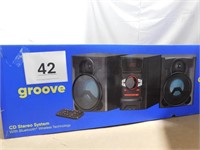 200 watt CD stero system w/speakers & bluetooth