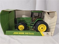 John Deere 8400 Toy