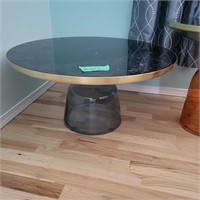 M202 Glass bottle base Tables