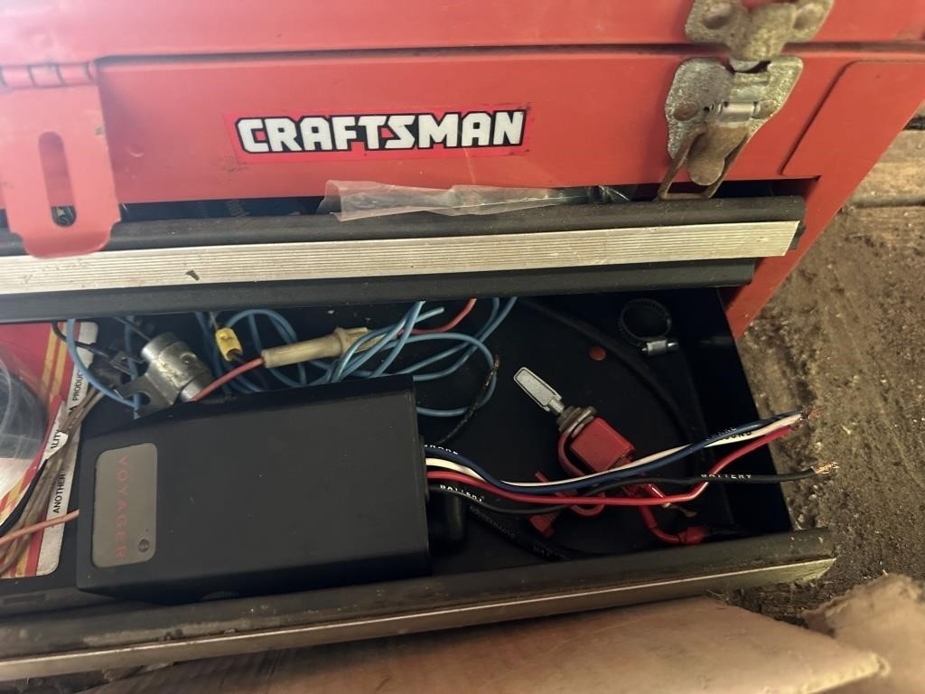 Craftsman Tool Box and Contents    MG31