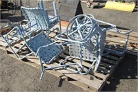 Patio Chairs & Tables