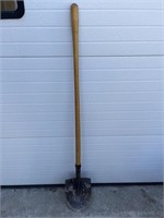 Round mouth shovel