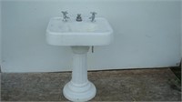 Nice Vintage Porcelain Sink