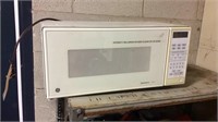 Ge Spacemaker Microwave Oven