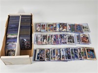 LARGE ASSORTMENT OF VARIOUS SPORTS CARDS