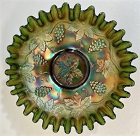 NICE GREEN CARNIVAL GLASS BOWL W RUFFLED EDGE