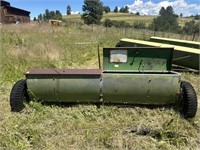 JOHN DEERE FERTILIZER DISTRUBUTOR 8'