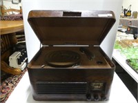 NORTHERN ELECTRIC TABLE TOP RECORD PLAYER