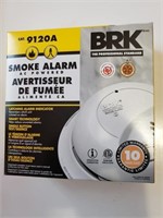 Plusieurs avertisseurs de fumée BRK alimenté par