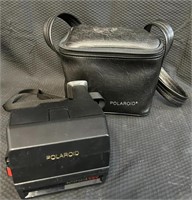 Polaroid Camera w Case
