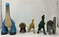 (5) Dinosaurs  One eyes lite up