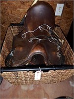 Youth model horse saddle and basket