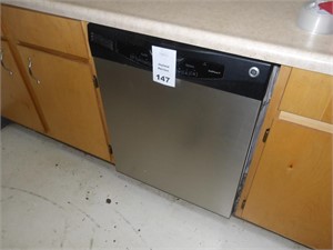 GE 24" Front Control Stainless Steel Dishwasher