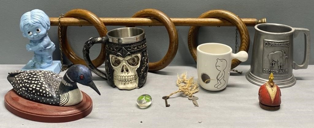 Collectable Mug & Miscellaneous Decor Lot