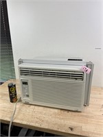 Kenmore Air Conditioner, runs