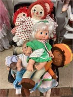 Stroller with dolls