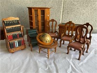 Miniature wood dollhouse furniture