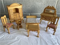 Miniature wood dollhouse furniture