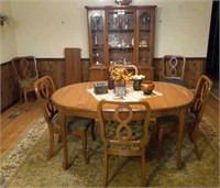 Dining table six chairs & Hutch no content