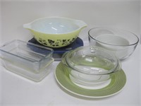Vintage Pyrex Glassware & Baking Dishes More