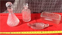 2 Decanter and 2 Candy Dishes