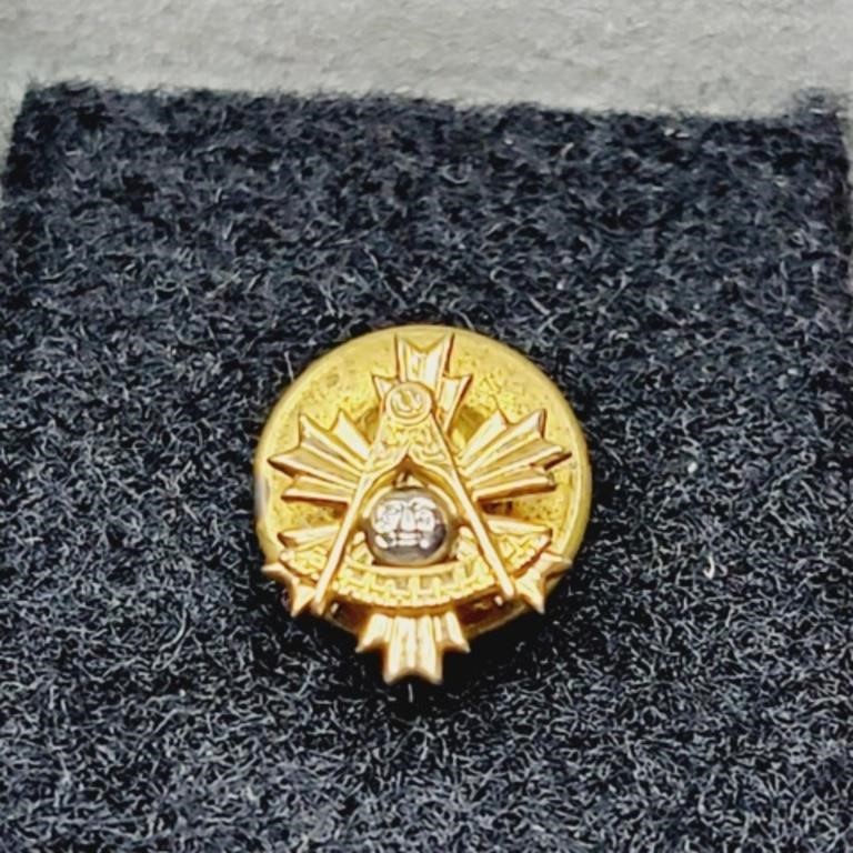14K Freemason/ Masonic Past Master Screw Back Pin