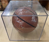 1980S LAKERS SIGNED BASKETBALL