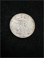 1946 S Walking Liberty Half Dollar