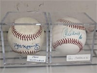 SIGNED BALLS IN ACRLYIC CASE KEPPINGER, CRODONEZ