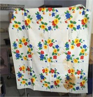 Vintage Bright Floral Square Table Cloth Has