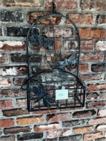 METAL HANGING BASKET