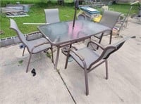 Outdoor Patio Table W/ 4 Chairs