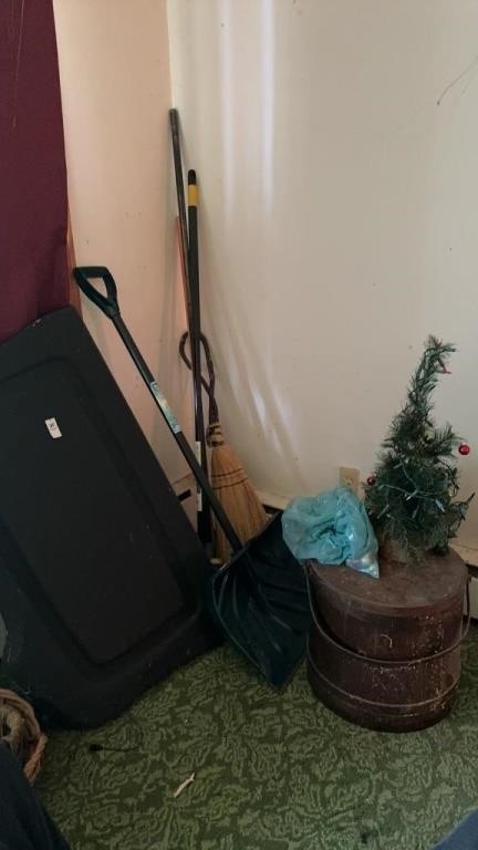 Christmas decorations and Hand Tools Shovel and