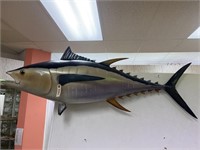 Yellowfin Tuna Full Body Mount